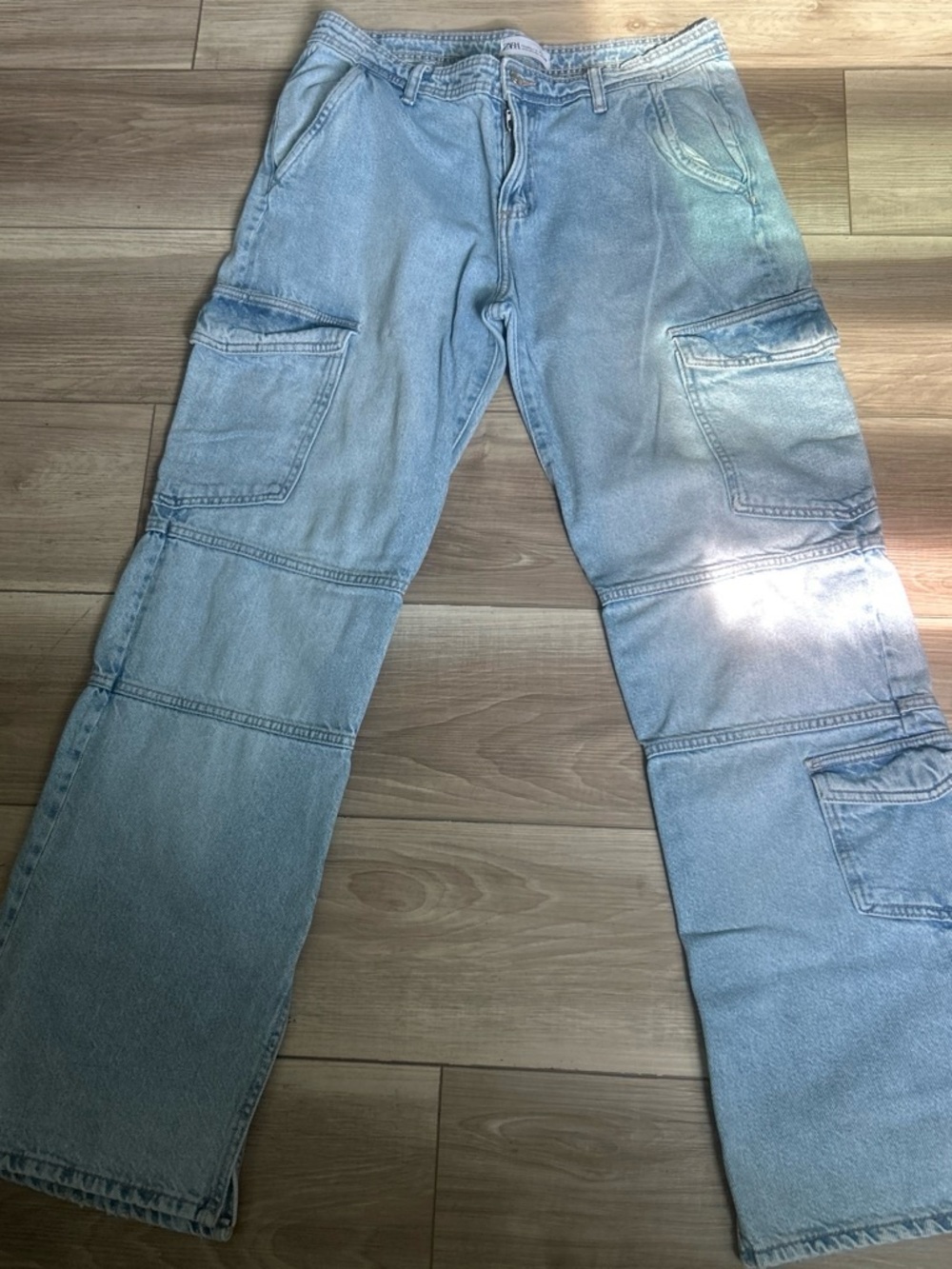 Light Wash Cargo Jeans for Men - Blue